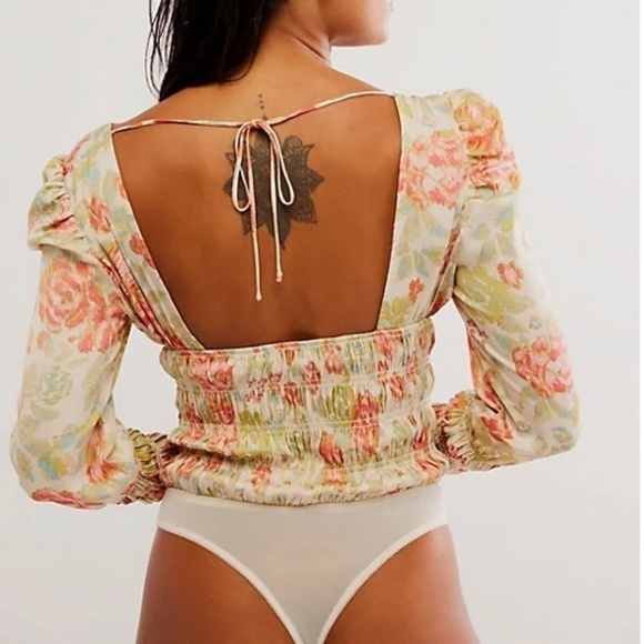 Free People Intimately Women's Smock It To You Bodysuit SMALL Creme Orange Snap - Picture 3 of 11